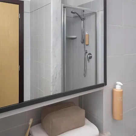 Triplyrooms Collection - Hotel Sarzana
